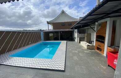 Imagem: A casa possui 1 Banheiro, 1 Vaga na garagem e está localizado