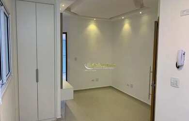 Imagem: O apartamento possui 1 Dormitório, 1 Banheiro, 1 Vaga na garagem