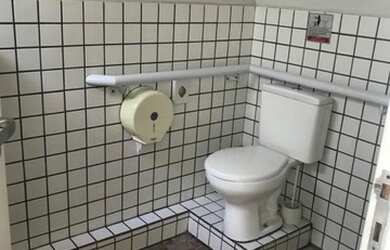 Imagem: O apartamento possui 1 Dormitório, 1 Banheiro, 1 Vaga na garagem