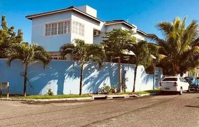 Imagem: A casa em condomínio possui 5 Dormitórios, 4 Banheiros, 2