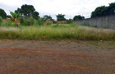 Imagem: O terreno possui 828m² de Área e está localizado em Ponte