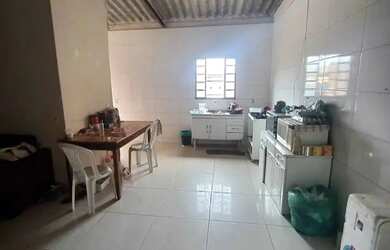 Imagem 4: CASA LINDA 40 HORAS / C. 15m² de Área, 2 Vagas na garageme2 Dormitórios
