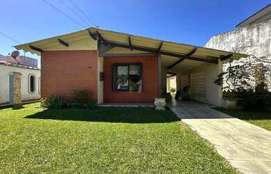 Imagem 3: Casa com 3 dormitórios e ampla área