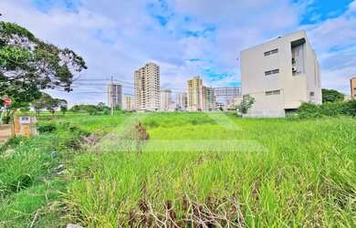 Imagem: O terreno possui 375m² de Área e está localizado em Jardim