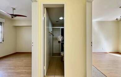 Imagem 9: Apartamento à venda, com 2 dormitórios, localizado no Centro de Santa...