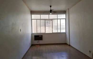 Imagem: A kitnet possui 1 Banheiro e 35m² de Área e está localizado