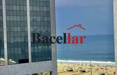 Imagem: O apartamento possui 1 Dormitório, 1 Banheiro, 40m² de Área