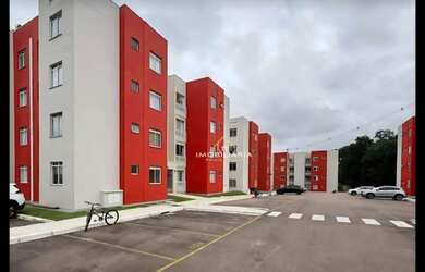 Imagem: O apartamento possui 2 Dormitórios, 1 Banheiro, 1 Vaga na garagem