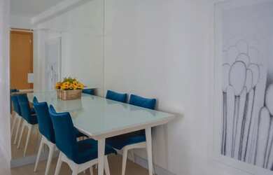 Imagem: O apartamento possui 3 Dormitórios, 2 Banheiros, 2 Vagas na