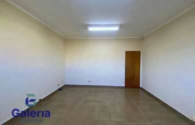 Imagem: O depósito possui 28m² de Área e está localizado em Campos