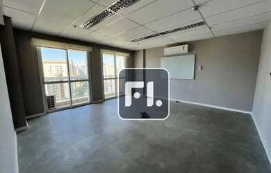 Imagem: O depósito possui 300-0m² de Área e está localizado em Vila