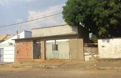 Imagem: CASA com LOTE GRANDE no Jardim Paulista com 2 quartos, aréa