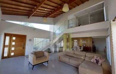 Imagem: A casa em condomínio possui 3 Dormitórios, 4 Banheiros, 4