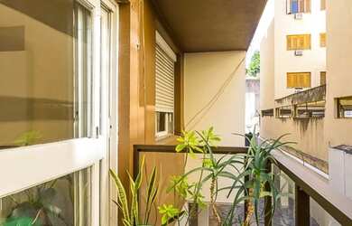 Imagem 2: Apartamento à venda em Petrópolis com 82 m², 2 quartos, 1 vaga