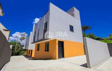 Imagem: A casa em condomínio possui 3 Dormitórios, 3 Banheiros, 1