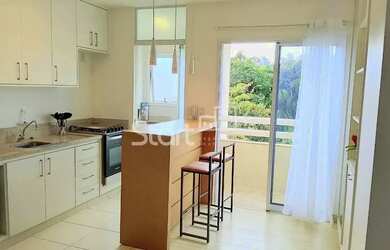 Imagem: O apartamento possui 1 Dormitório, 1 Banheiro, 1 Vaga na garagem