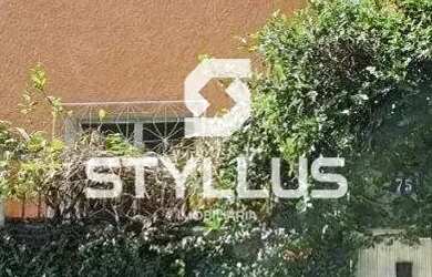 Imagem: A casa possui 4 Dormitórios, 3 Banheiros, 1 Vaga na garagem