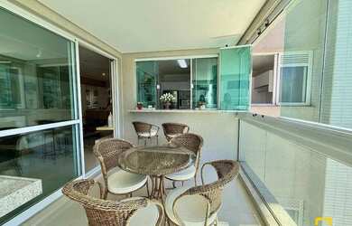 Imagem: O apartamento possui 2 Dormitórios, 3 Banheiros, 2 Vagas na