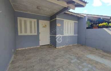 Imagem: A casa possui 2 Dormitórios, 1 Banheiro, 1 Vaga na garagem