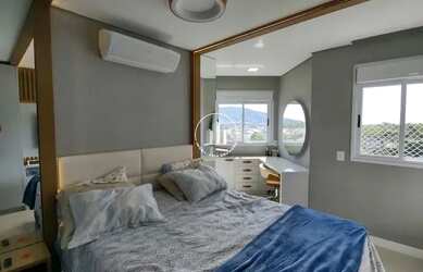 Imagem: O apartamento possui 3 Dormitórios, 2 Banheiros, 2 Vagas na