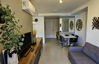 Imagem: O apartamento possui 2 Dormitórios, 2 Banheiros, 2 Vagas na