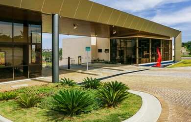 Imagem: O terreno possui 300m² de Área e está localizado em Jardins