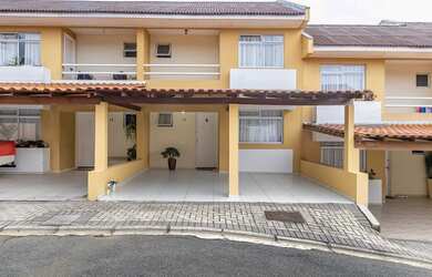 Imagem 2: Sobrado em condomínio à venda por R$ 399.000 no Bairro Alto Curitiba/...