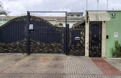 Imagem: O apartamento possui 3 Dormitórios, 1 Banheiro, 1 Vaga na garagem