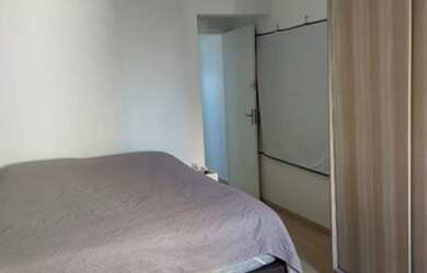 Imagem: O apartamento possui 1 Dormitório, 1 Banheiro, 1 Vaga na garagem