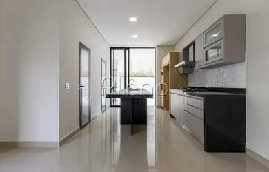 Imagem 6: Venda Casa com 230,00 metroQuadrado, 3 dormitório s , 2 vaga s . Swiss...