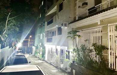 Imagem: O apartamento possui 1 Dormitório, 1 Banheiro e 1 Vaga na garagem