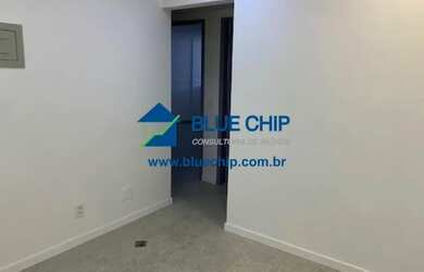 Imagem: O depósito possui 1 Vaga na garagem, 50m² de Área e está