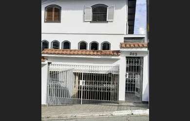 Imagem: A casa possui 2 Dormitórios, 2 Banheiros, 5 Vagas na garagem