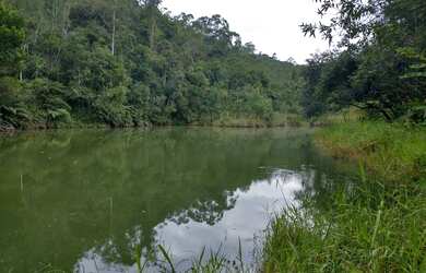 Imagem: O terreno possui 1.000m² de Área e está localizado em Centro