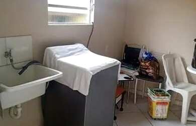 Imagem: A casa possui 2 Dormitórios, 1 Banheiro, 65m² de Área e