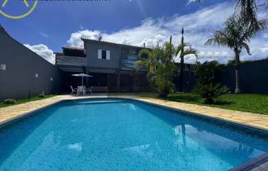 Imagem: A casa em condomínio possui 3 Dormitórios, 3 Banheiros, 4