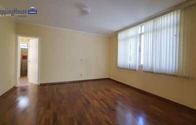 Imagem 6: Sobrado Alto Padrão. 531m² de Área, 5 Vagas na garageme4 Dormitórios