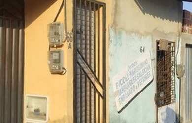 Imagem 3: Vendo Casa Duplex Com Garagem 02 Quartos Valor R$100.000. então