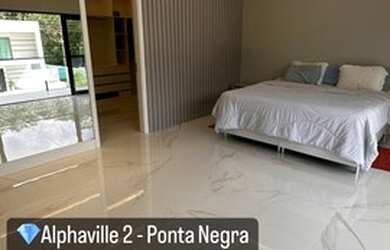 Imagem: A casa em condomínio possui 4 Dormitórios, 5 Banheiros, 4