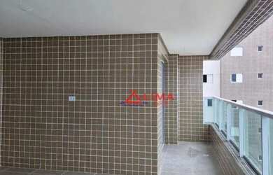 Imagem: O apartamento possui 3 Dormitórios, 1 Banheiro, 2 Vagas na