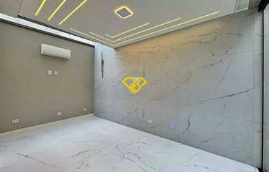 Imagem 4: Casa Triplex com 4 Quartos para Alugar em Santos/SP