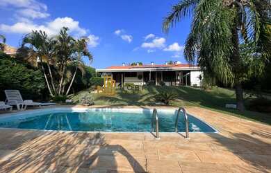 Imagem: A fazenda possui 211m² de Área e está localizado em Terras