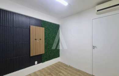 Imagem 11: Sala comercial com 3 salas internas, despensa, 1 lavabo e elevador no...