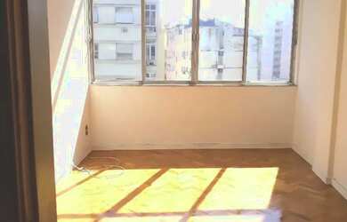 Imagem: O apartamento possui 3 Dormitórios, 2 Banheiros, 100m² de