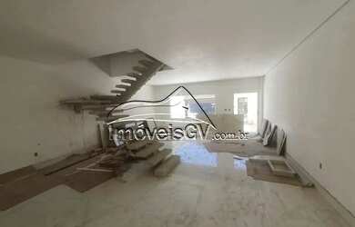 Imagem: A casa possui 3 Dormitórios, 1 Banheiro, 1 Vaga na garagem