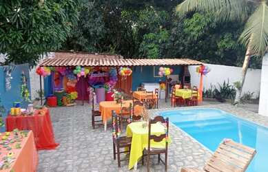 Imagem: A casa possui 2 Dormitórios, 2 Banheiros, 2 Vagas na garagem