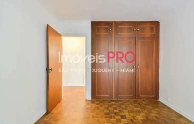 Imagem 10: O apartamento tem uma área útil de 184 m2