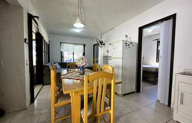 Imagem 8: Casa com 3 dormitórios e ampla área