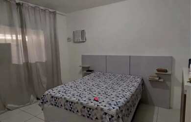 Imagem: A casa possui 2 Dormitórios, 1 Banheiro e 1 Vaga na garagem