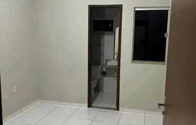 Imagem 2: CASA A VENDA NO GUAMÁ/ KM